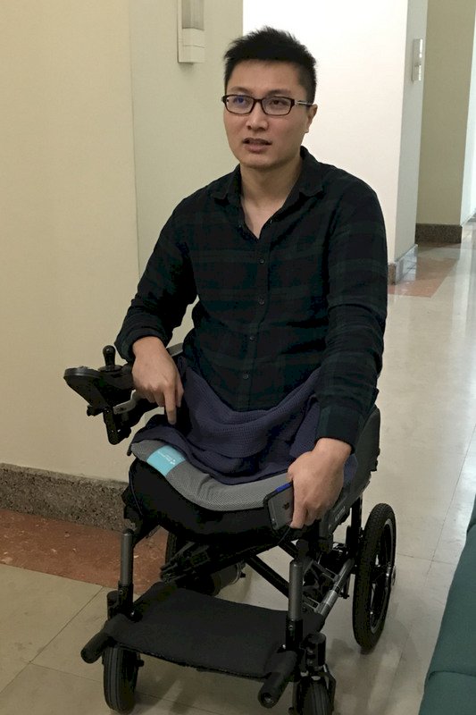 感同身受 維冠災戶籲受困者勿放棄