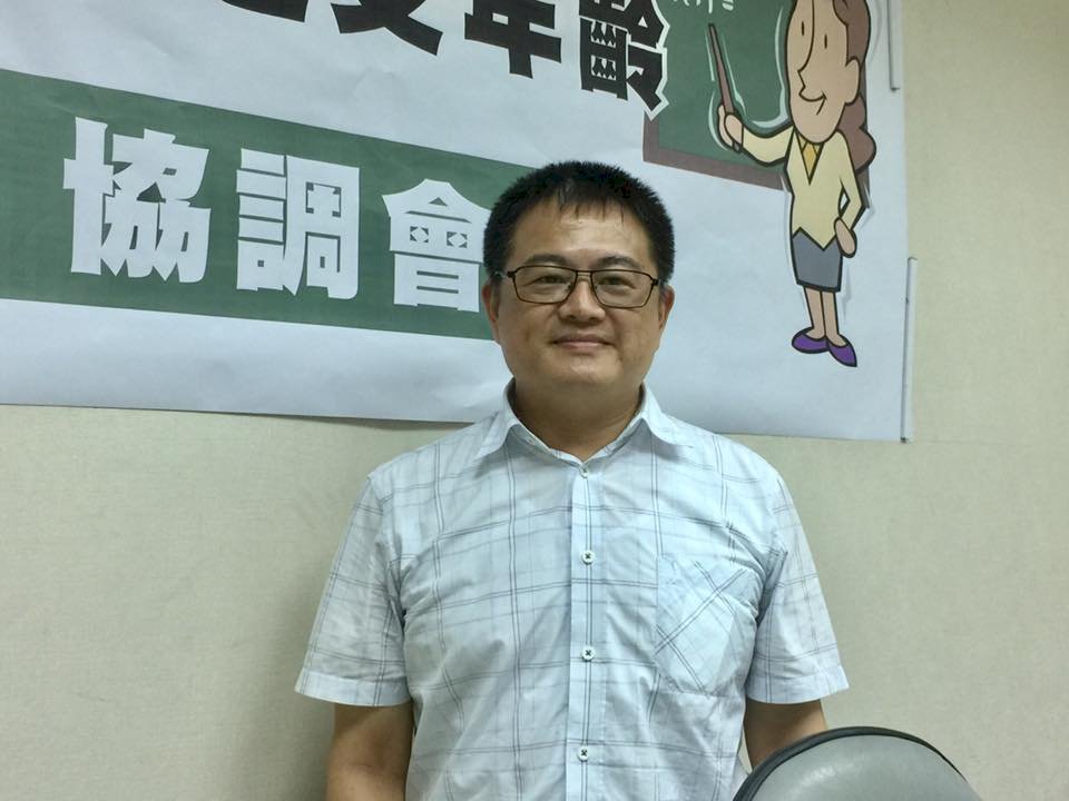 退休教師海外領雙薪 全教總批開後門