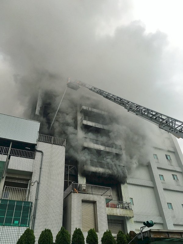 敬鵬獲利已有壓力 桃園平鎮工廠大火恐重創