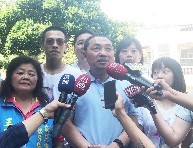 與小黃運將共餐 侯友宜：聽基層聲音