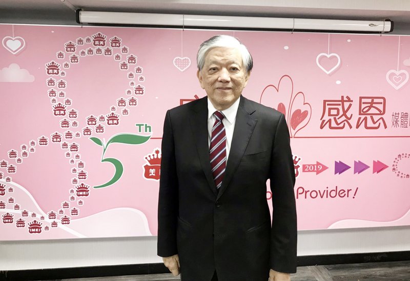 義美回送小泡芙 高志明：正趕製專屬立陶宛包裝