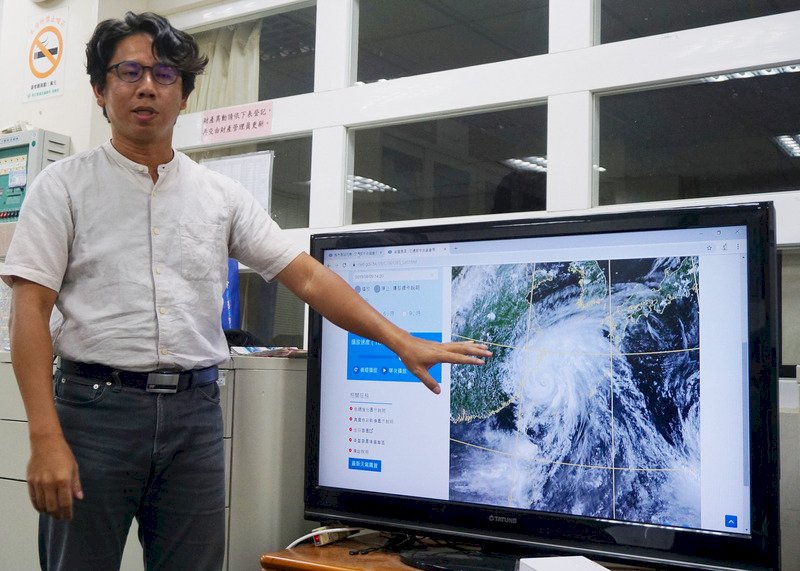 貼近在地 金門氣象站製播天氣預報鄉親有感