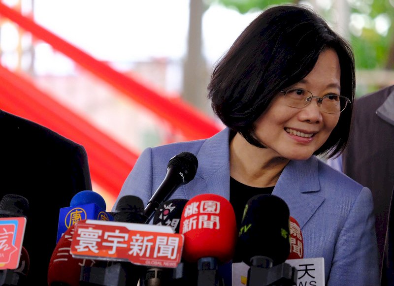 首架新式高教機24日出廠 蔡總統將出席