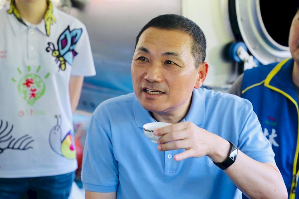 韓批綠白白胖胖 侯友宜：勿以外貌看人