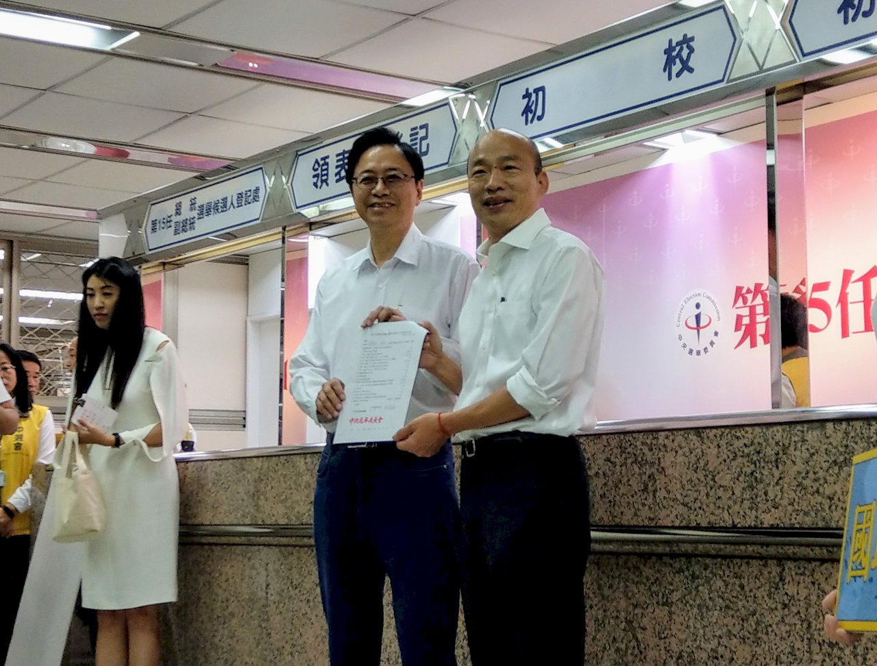 「國政配」今登記參選 韓國瑜信心喊話：得民心就得天下