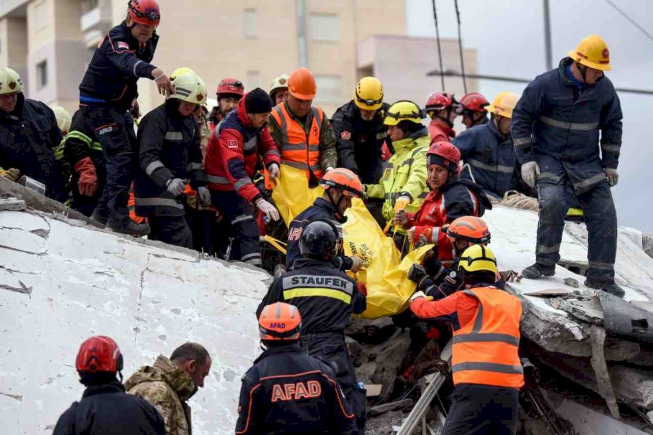 阿爾巴尼亞強震搜救工作結束 死者增至50人