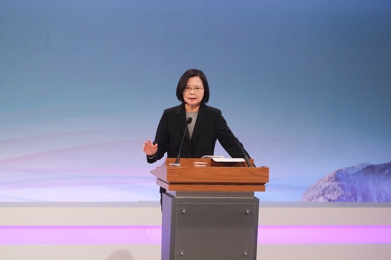 大選辯論／回應「未來一中」 蔡總統：前提是中國放棄武力 故無存在條件