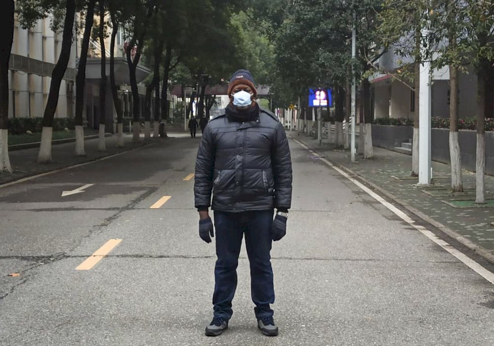 非洲留學生滯留武漢 封城中學習自強