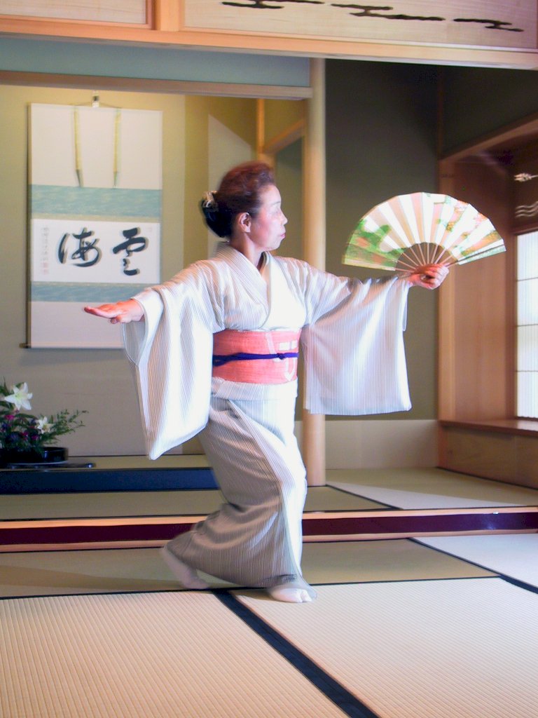 來跳舞吧！日本舞線上教學對抗武漢肺炎