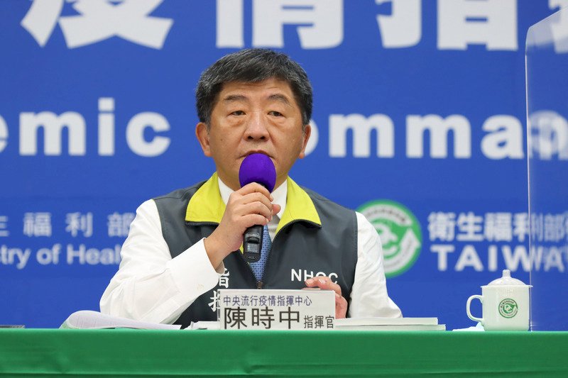 雙鐵擬恢復賣站票  陳時中反對