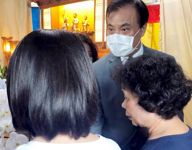 鐵路警察李承翰父親逝世 府祕書長蘇嘉全代表總統致意