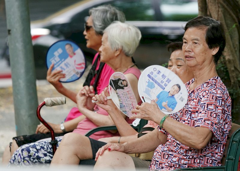 東、南部陣雨或雷雨  北部高溫可達36度