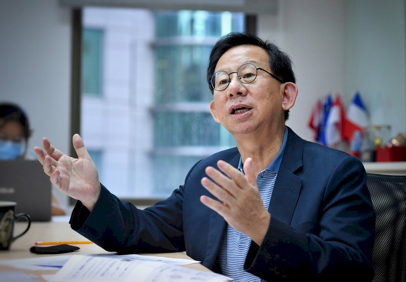 AZ、莫德納第二劑混打高端  台大長庚臨床試驗