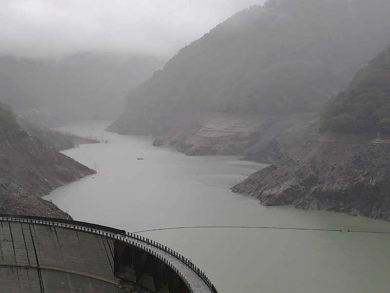 鋒面過境台中降雨 &nbsp;德基水庫水位不再下降