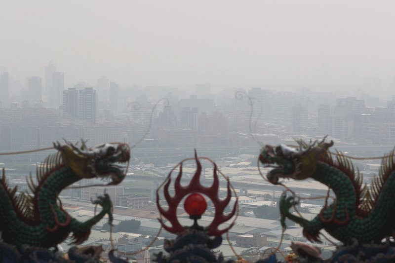 擴散條件不佳  北部空品亮紅燈  西部橘燈提醒