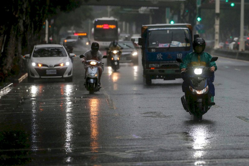 梅雨鋒面持續影響  留意短時強降雨