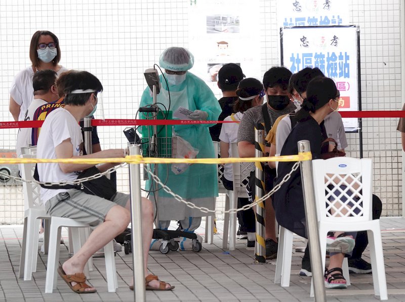 醫師：台灣無法清零 入院治療檢查前篩檢仍須延續