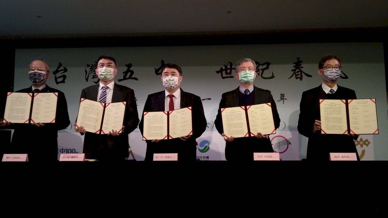 延後上學恐影響首節上課品質？ 3所百年老校這樣說