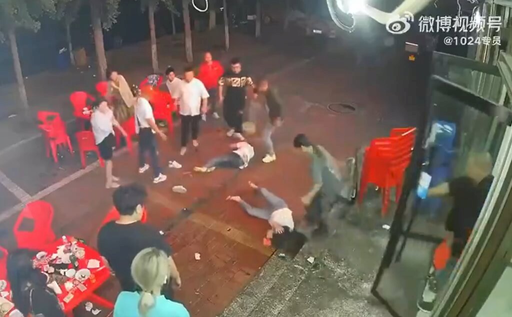 唐山打人事件偵結！7人被起訴　15名官員遭查