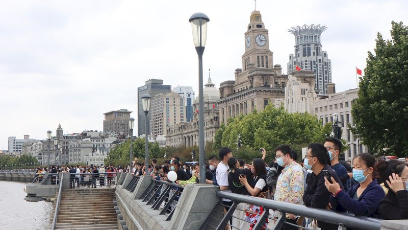 防疫封鎖打擊 中國十一長假旅遊人次減少近2成