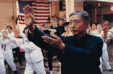 洞察中西方文化衝擊 台灣電影推介—《推手》