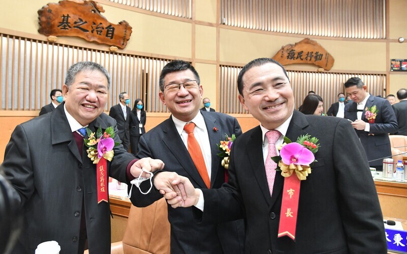 藍營提名將揭牌  挺侯派回防籲團結