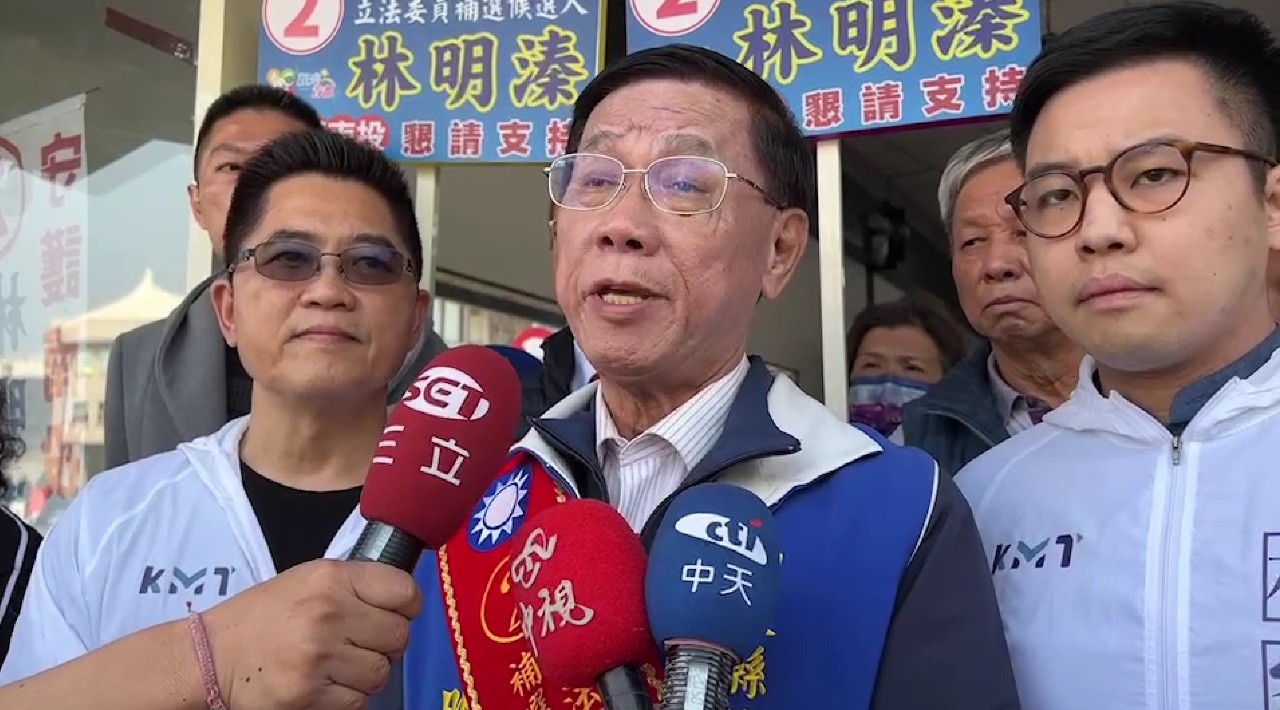 黃健庭陪車掃 林明溱喊保護青少年反對全動法