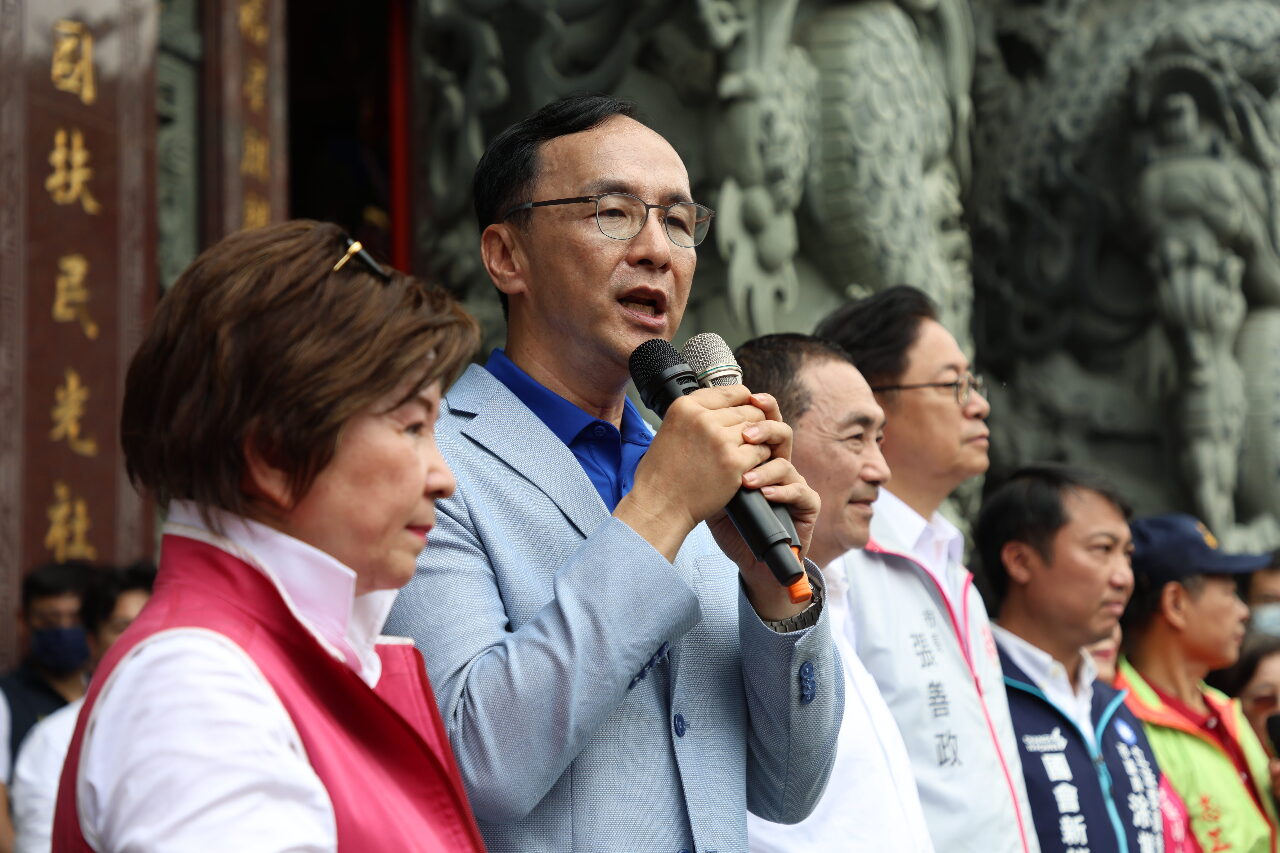 陳玉珍拋「防磚條款」 朱立倫：勿長他人志氣、滅自己威風