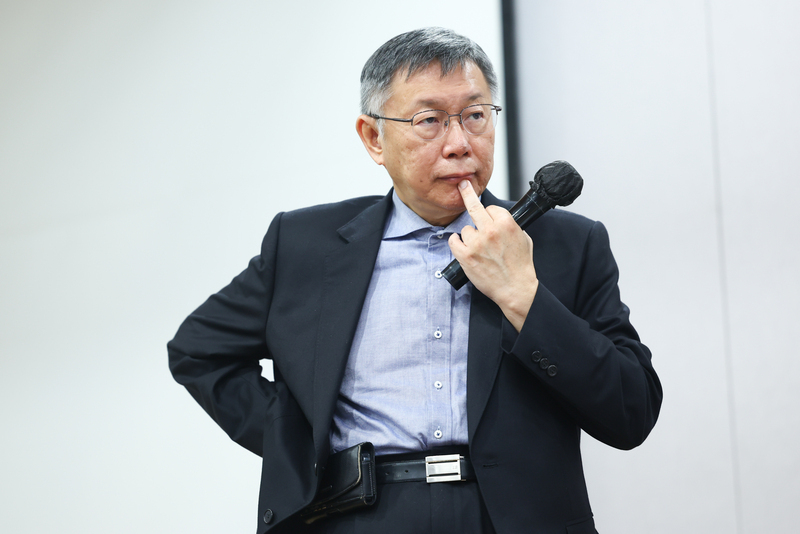 回應賴清德怒駁 柯文哲笑稱表示民調接近