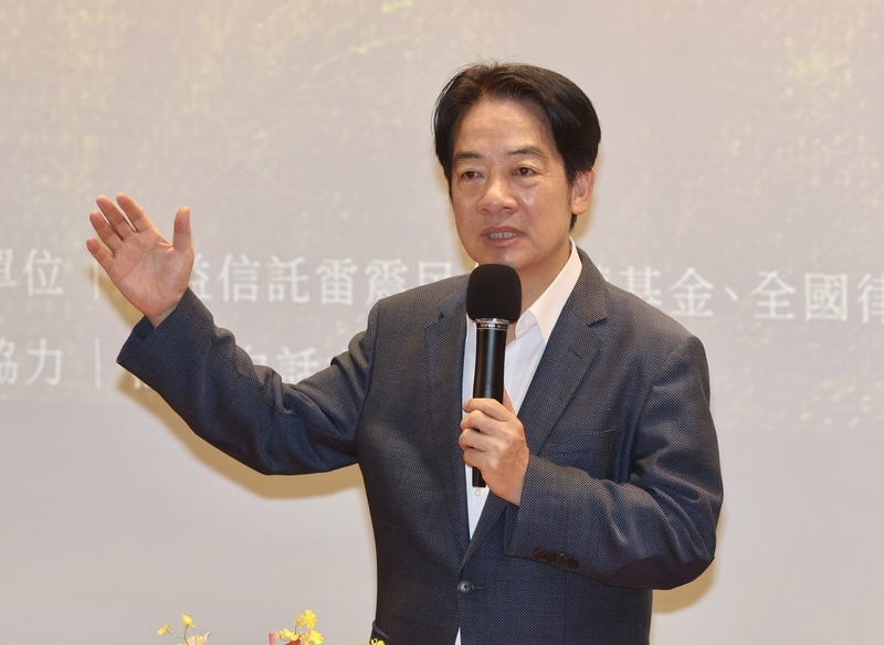 賴清德：以為九二共識、兩岸一家親能得到和平 是自欺欺人