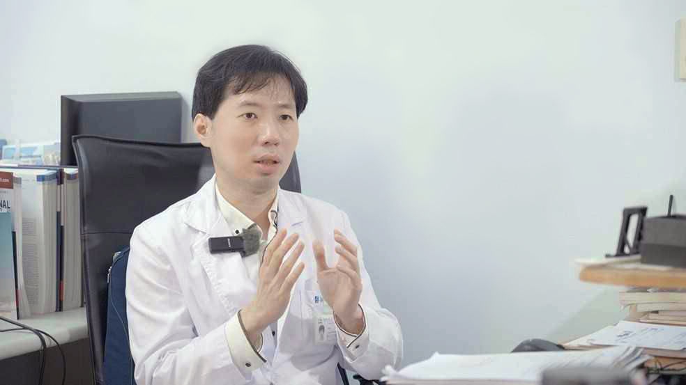新光三越氣爆 醫：最怕傷患「震裂肺」 恐靠葉克膜救治