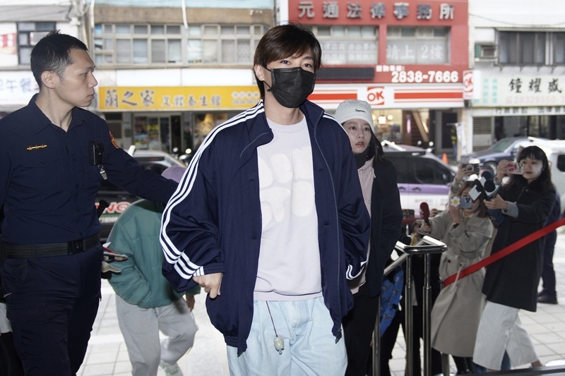 被控拍攝持有私密片 炎亞綸一審判刑7月緩刑3年
