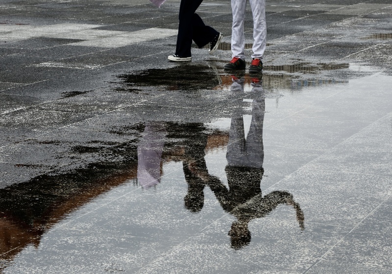 鋒面影響各地局部短暫陣雨 山區防坍方落石