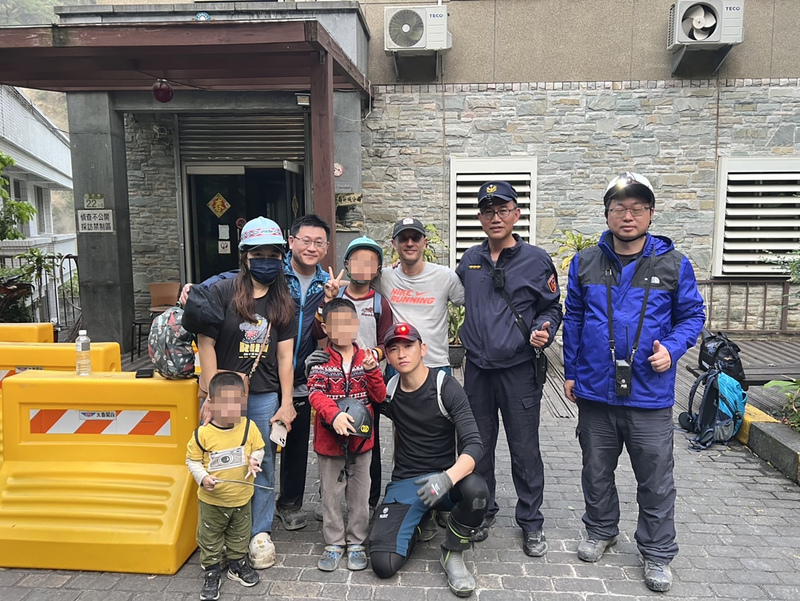 花蓮強震／白楊步道坍困12人 「希臘英雄」聯手保七救出