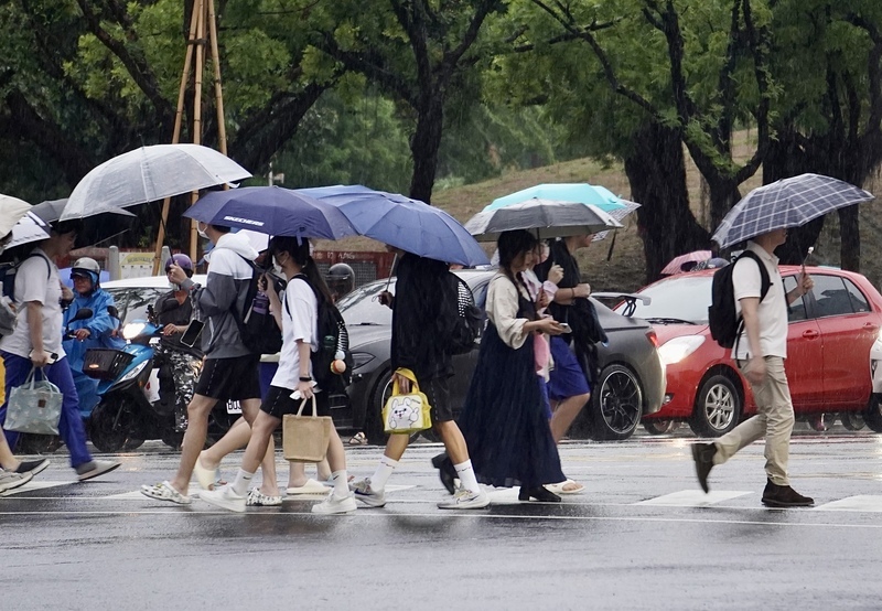 今午後留意雷陣雨  週二起各地降雨機率增加