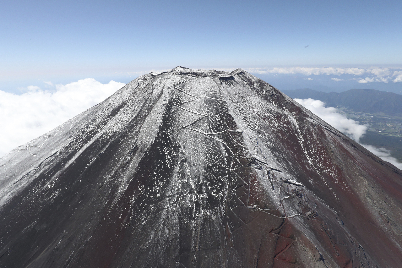 中國男大生擅登富士山 日本警方一周內兩度救下山