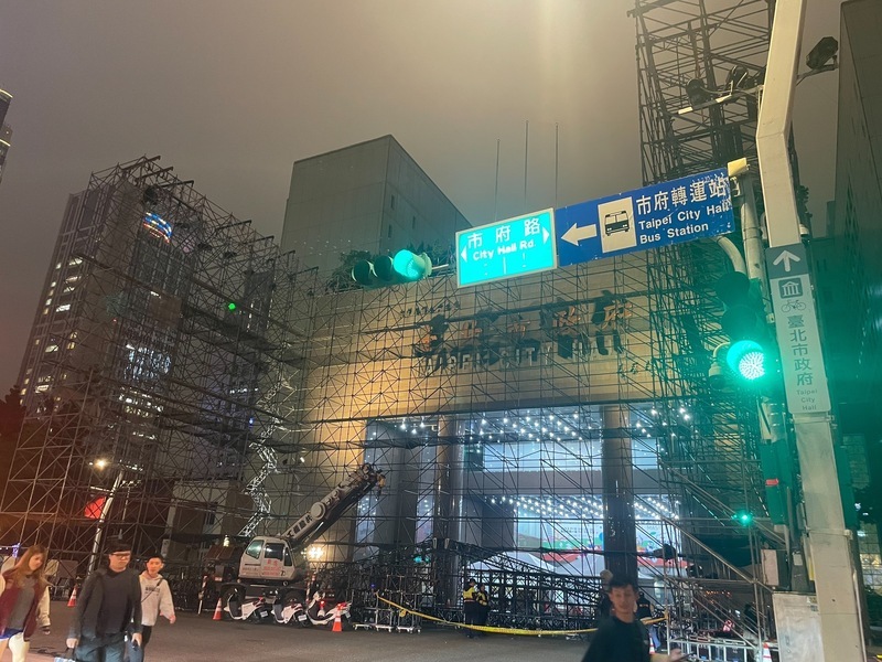 跨年舞台工人未用安全帶墜亡 北市勞檢續追可開罰