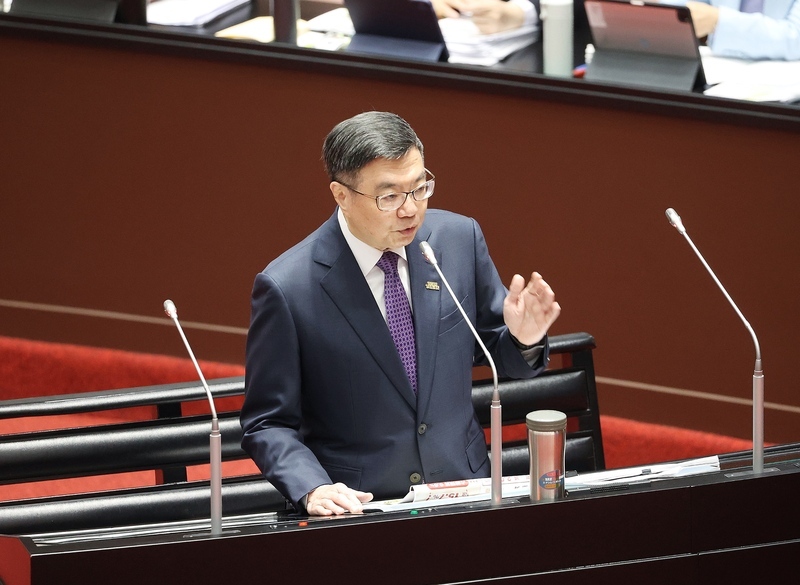 台電續虧損 卓榮泰：若撐不下去 只能舉債或漲電價
