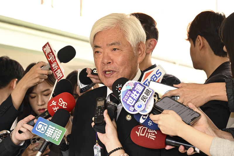 翁曉玲批曲解法律 李進勇：依法行政 絕不會引人入罪